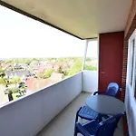 Inselblick Mit Schwimmbad - Horumersiel
