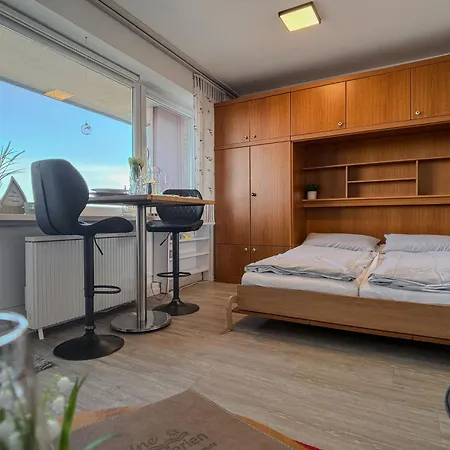 Inselblick Mit Schwimmbad - Apartment *