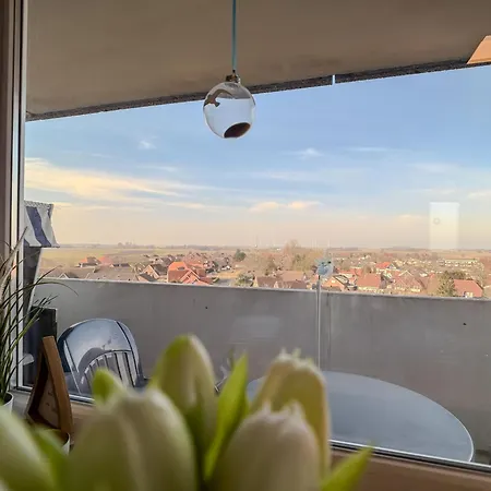 Inselblick Mit Schwimmbad - * Horumersiel