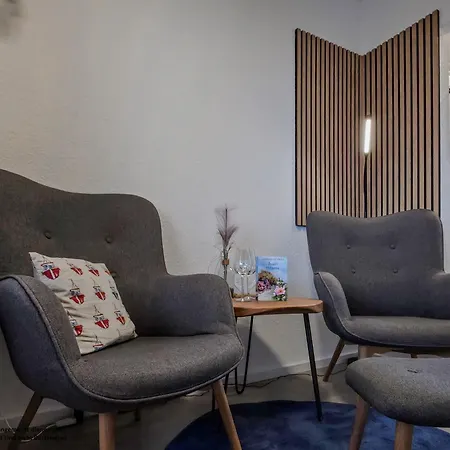 Inselblick Mit Schwimmbad - דירה הורומרזיל